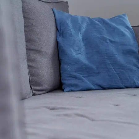 Comfortable & Cozy With Balcony - Klimasa By Renters *